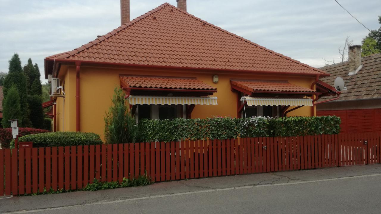 Kéri Vendégház Mosonmagyaróvár Exterior foto