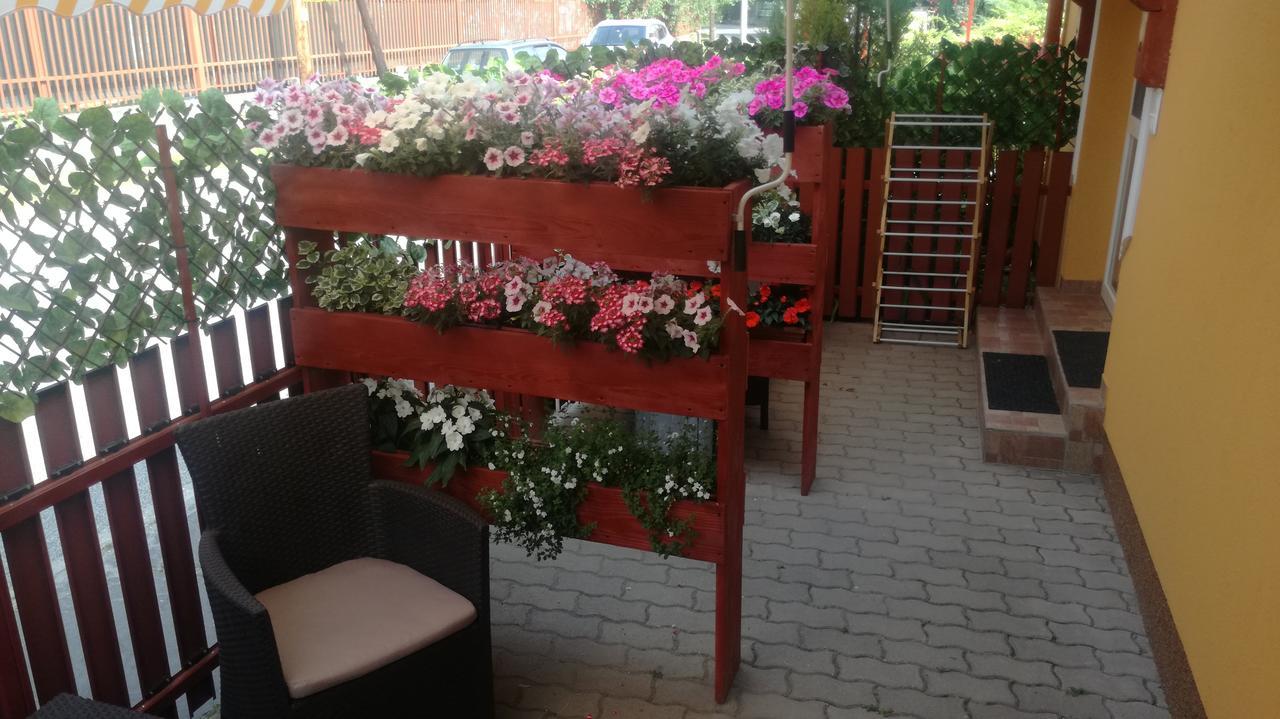Kéri Vendégház Mosonmagyaróvár Exterior foto